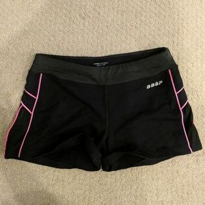 Black workout tight short